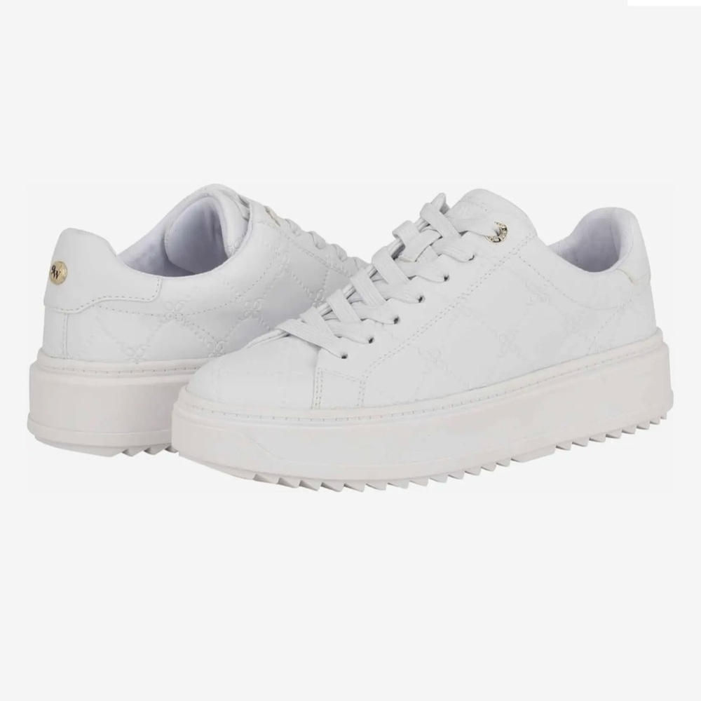 $85. Nine West “Driven” Round toe platform sneakers size:9 New in Box!